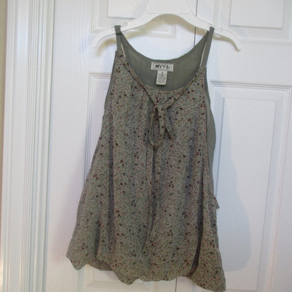 Myth halter top size medium